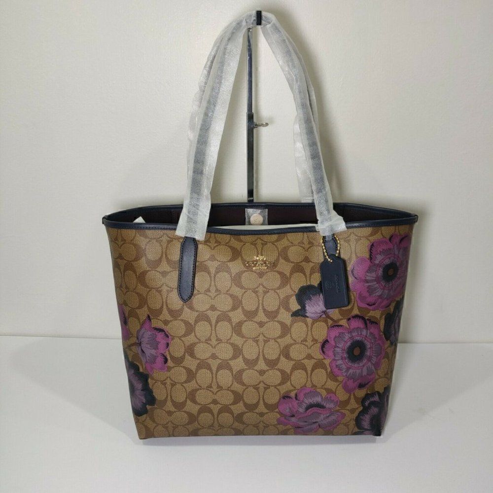 NWT COACH 5697 CITY TOTE IN SIGNATURE CANVAS WITH KAFFE FASSETT PRINT purple